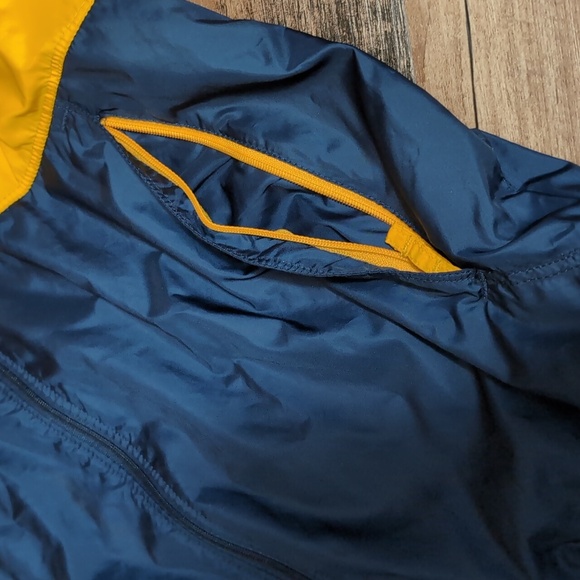 Columbia West Virginia Lightweight Wind Breaker Size Small - Picture 5 of 10